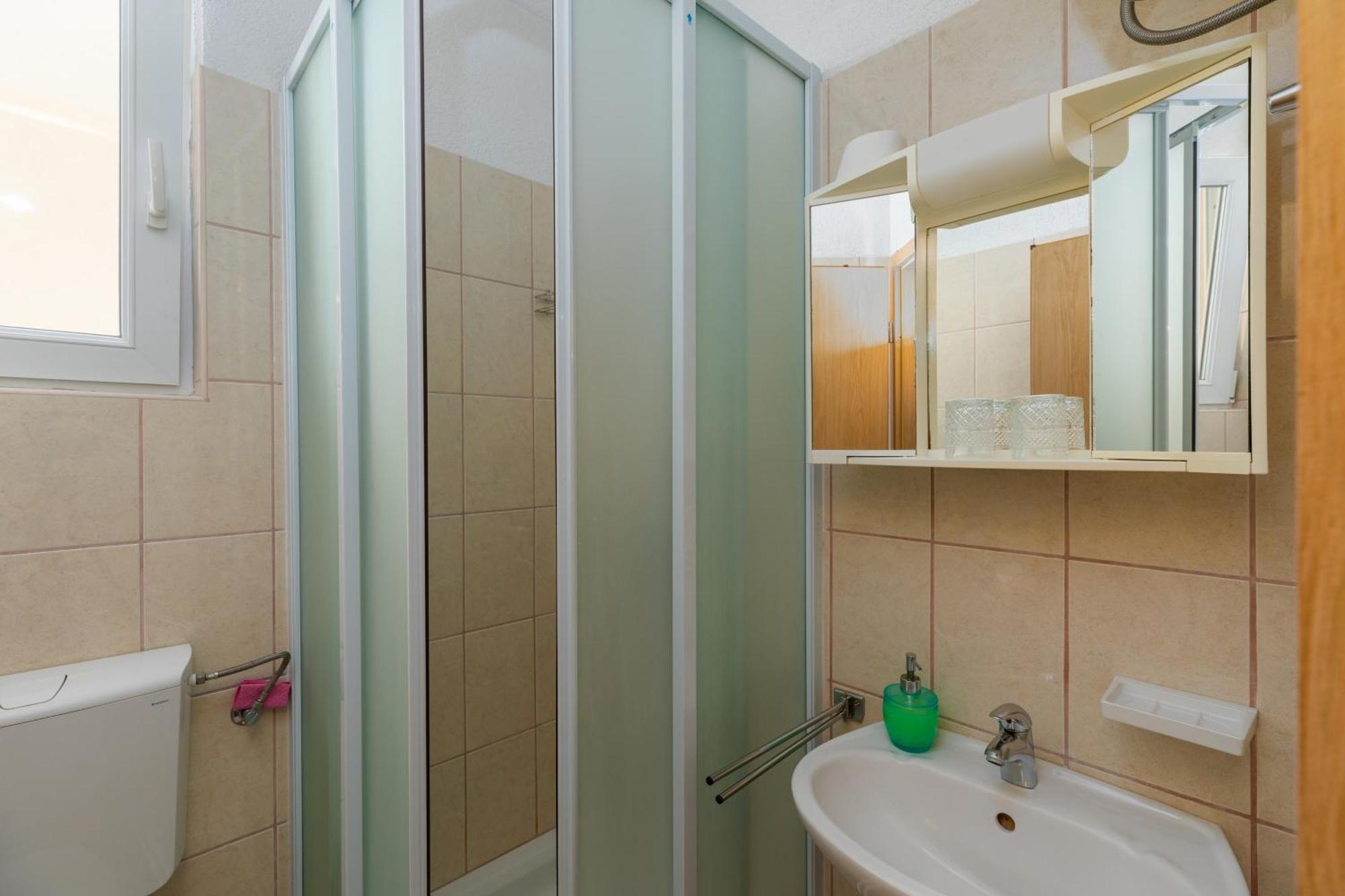 Apartments By The Sea Drasnice, Makarska - 6697 Chambre photo
