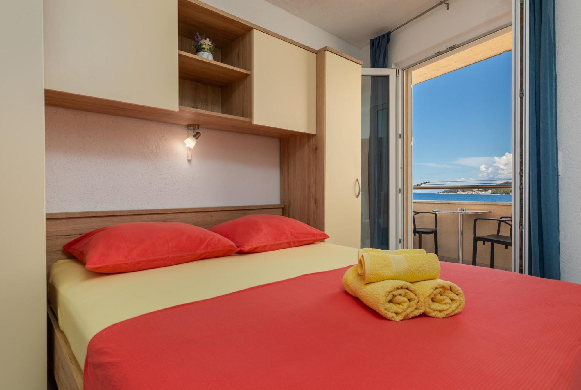 Apartments By The Sea Drasnice, Makarska - 6697 Extérieur photo