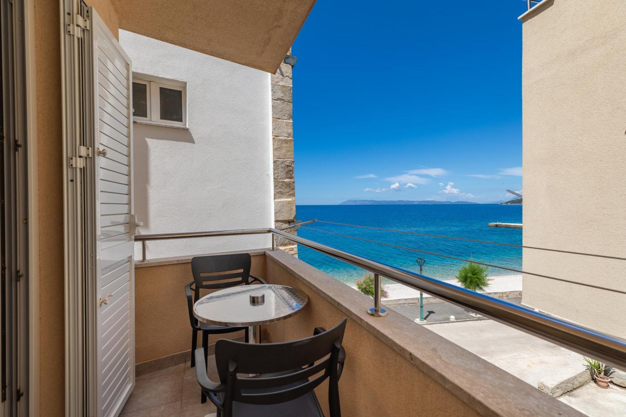 Apartments By The Sea Drasnice, Makarska - 6697 Extérieur photo